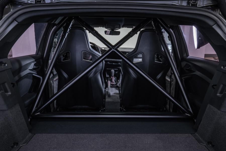 Интерьер Audi A1 1 of 1 by ABT 2019 года  (фото 24 из 26)